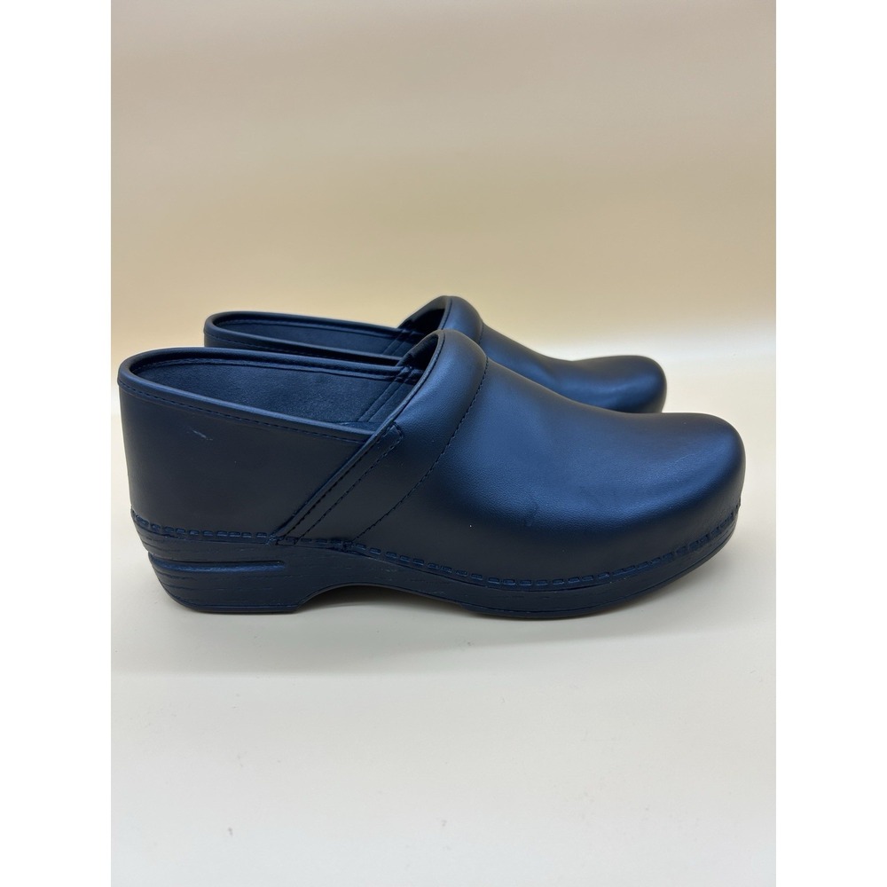 Dansko XP 2.0 Black Leather Clogs EU 41 US 10.5 Nurse Work Slip Resistant